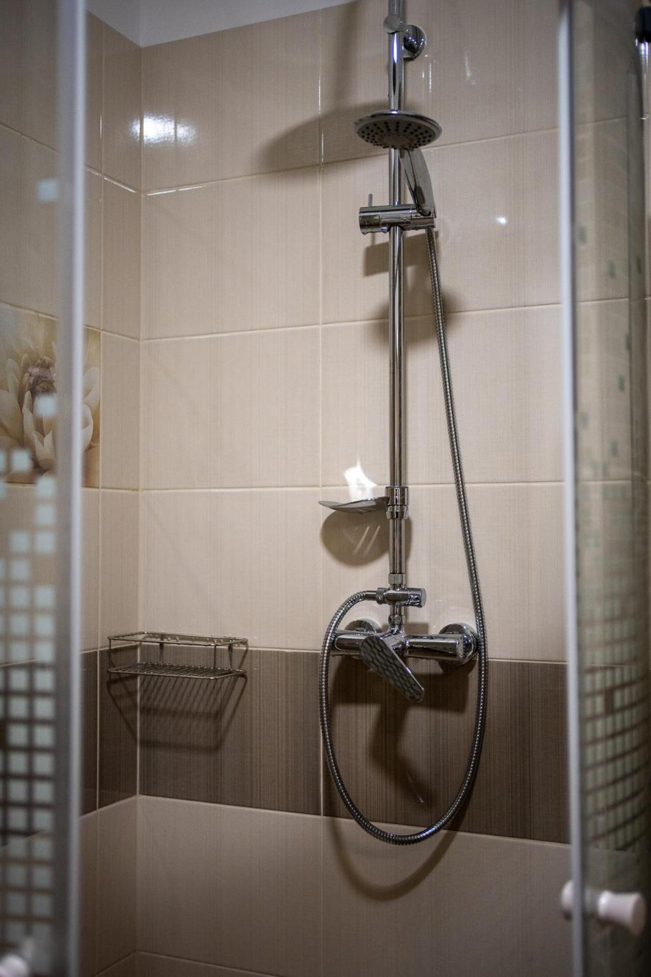 Holiday Apartmanhaz Gyula Buitenkant foto
