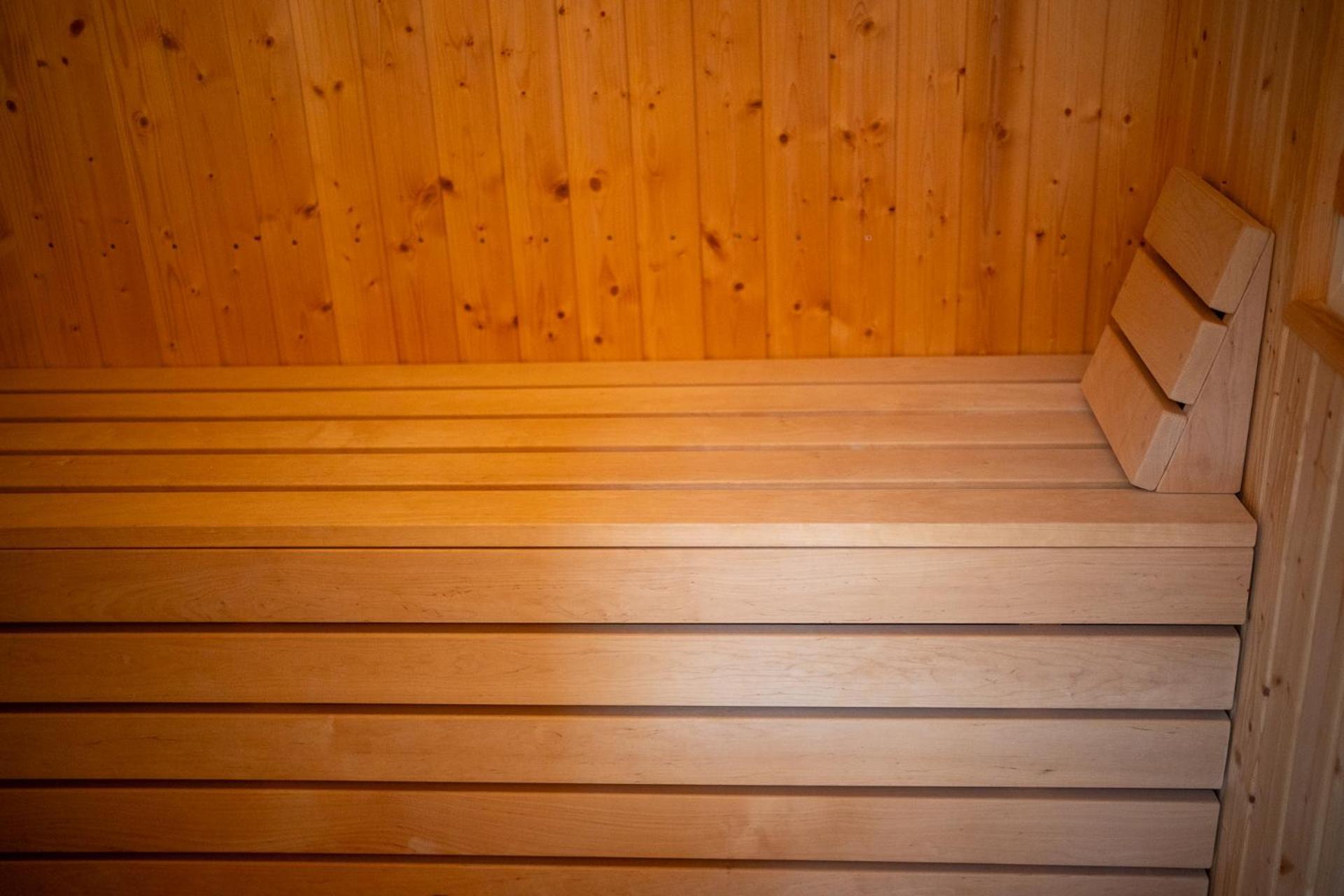 Holiday Apartmanhaz Gyula Buitenkant foto