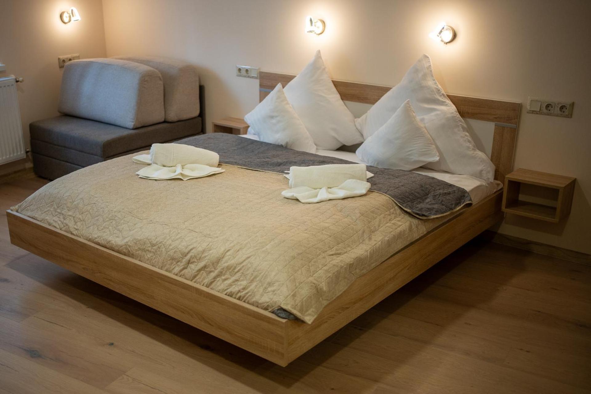 Holiday Apartmanhaz Gyula Buitenkant foto