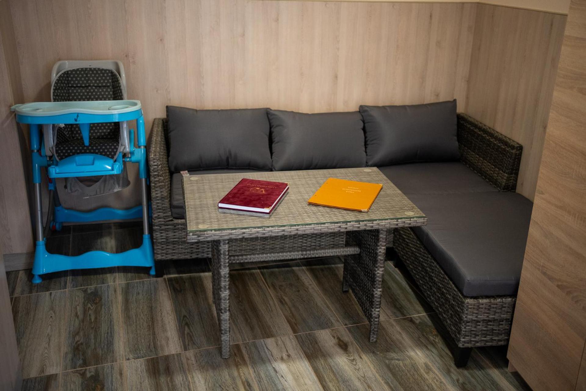 Holiday Apartmanhaz Gyula Buitenkant foto